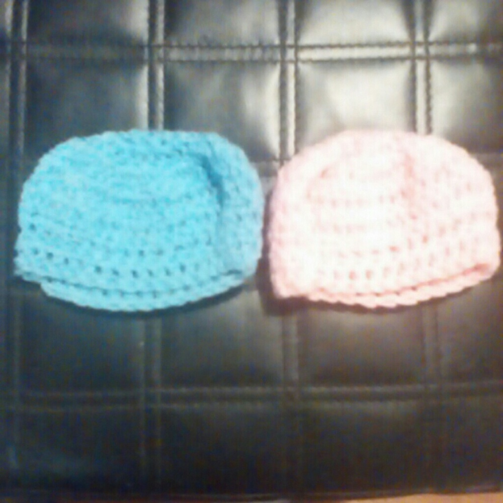 Newborn crochet hats